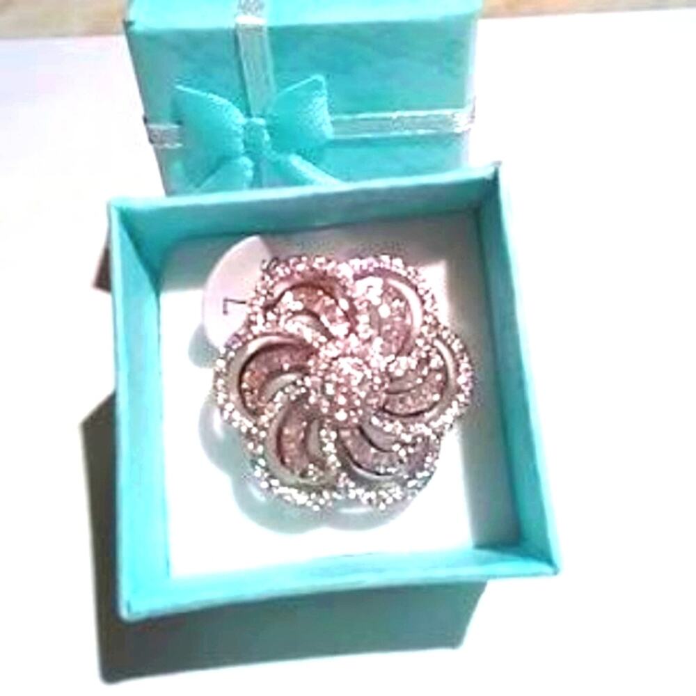 925 Silver LARGE FLOWER CAMELIA Ring SIZE 8 Simulated‎ Diamonds Stamped Cocktail